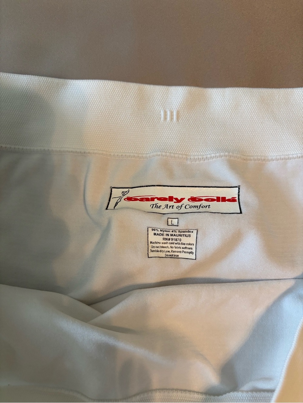Barely Bolle Tennis Shorts Biker Exercise Shorts size Large - Picture 2 of 3